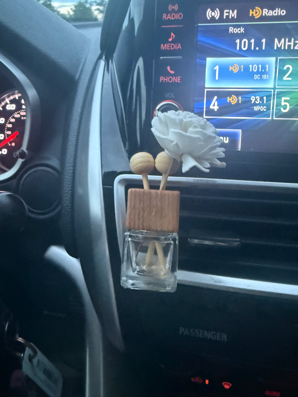 Boho vent car diffuser with reeds